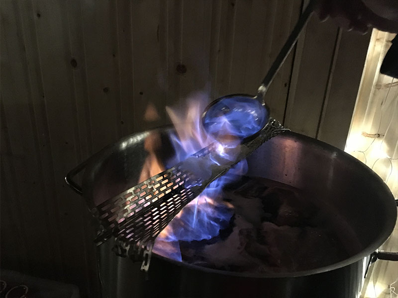 Christkindlmarkt – Feuerzangenbowle